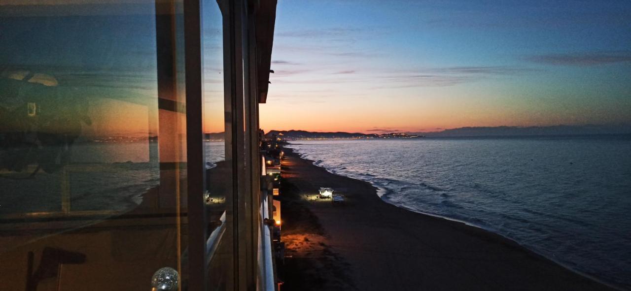 Sunset Room At Front Beach - Habitacion En La Playa Piso Privado Tavernes de Valldigna Zewnętrze zdjęcie